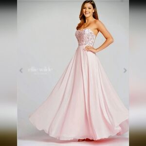 Ellie Wilde Blush Strapless Dress